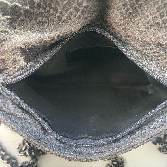 Leather Borse in Pelle snake embossed Chain Wrapped Crossbody bag - Picture 4 of 9